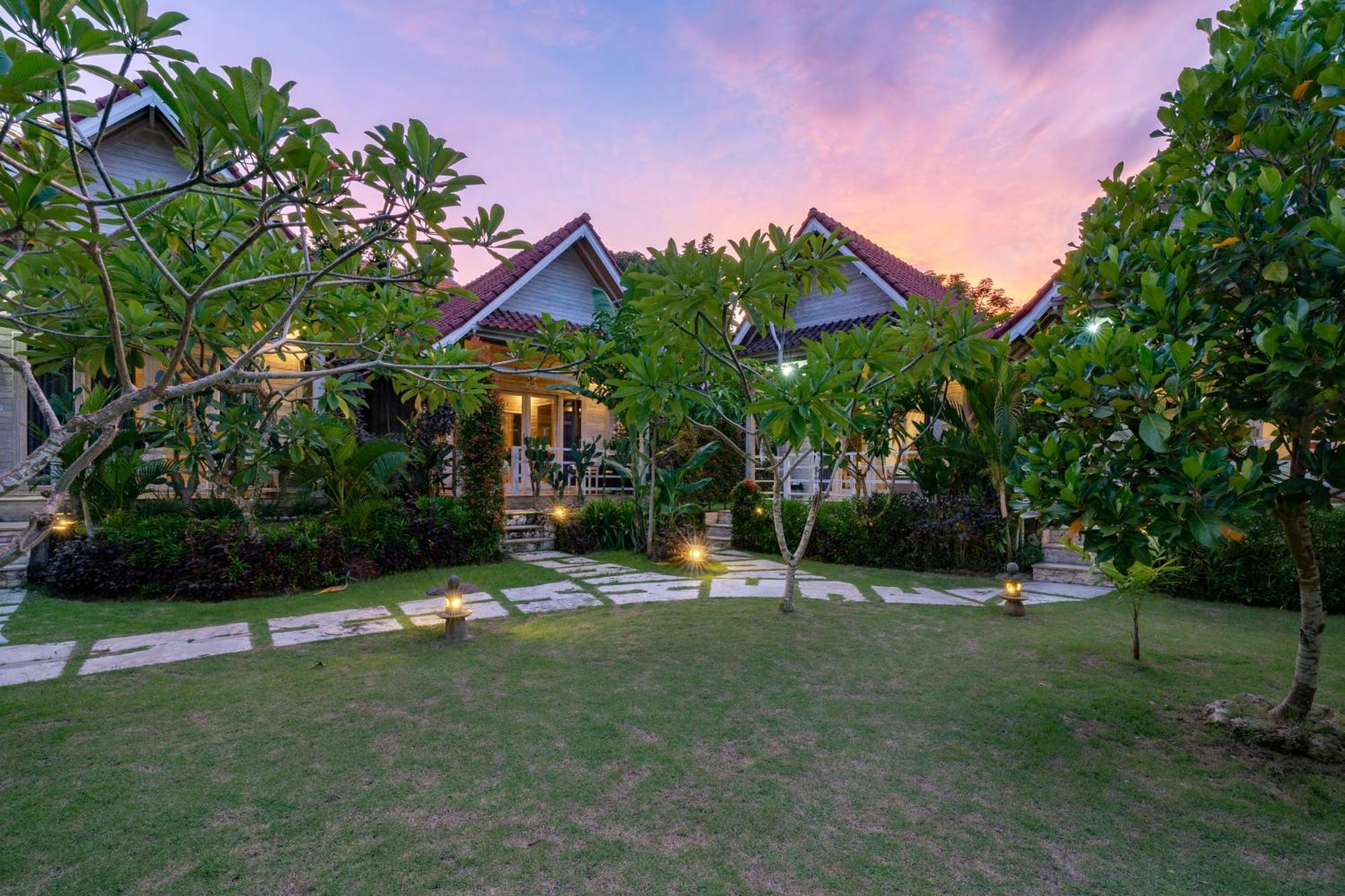 Le Biu Garden View Hotel Lembongan Exterior photo