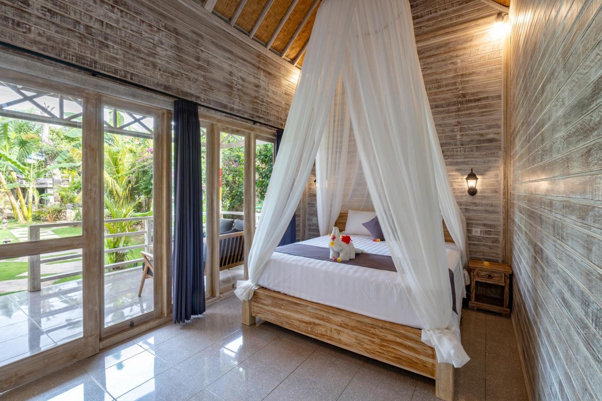 Le Biu Garden View Hotel Lembongan Exterior photo